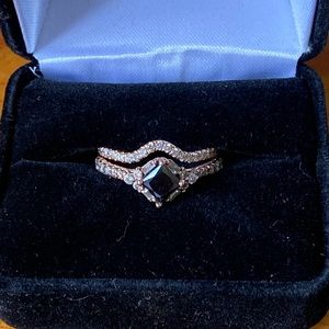 Engagement and wedding band set